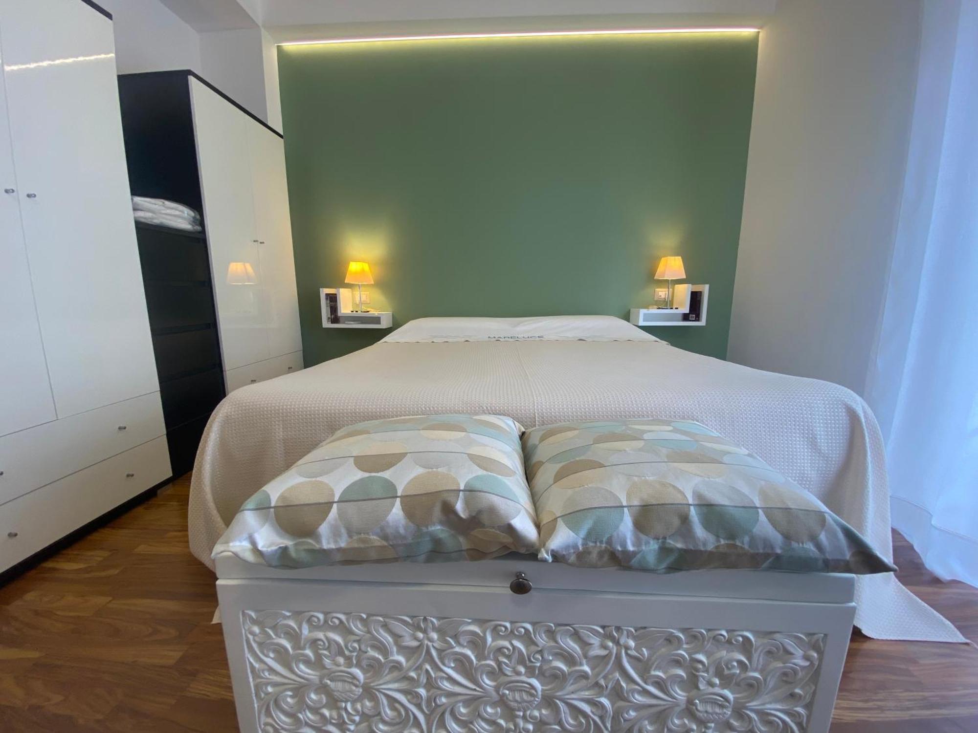 Mareluce Apartamento Letoianni Exterior foto