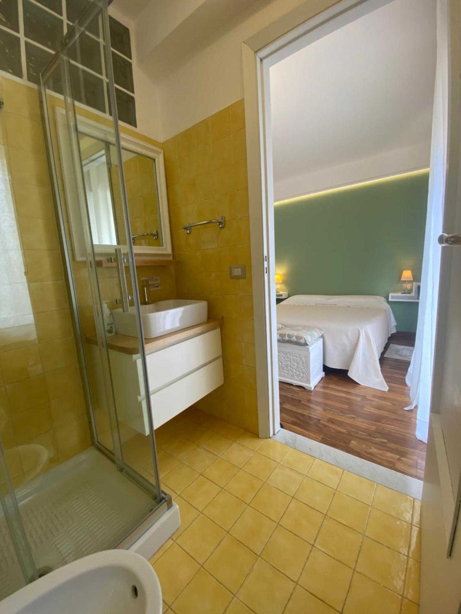 Mareluce Apartamento Letoianni Exterior foto